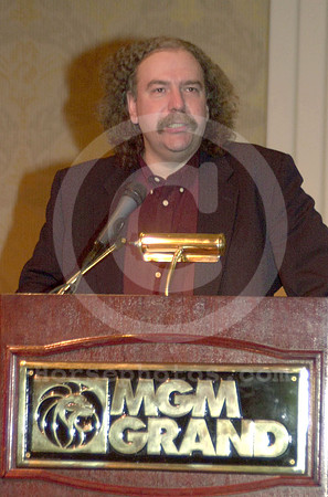 nhc2001_stevecrist01_hr