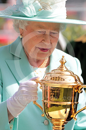 queenelizabeth102_fs