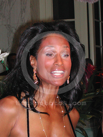 beverly_johnson01_hr