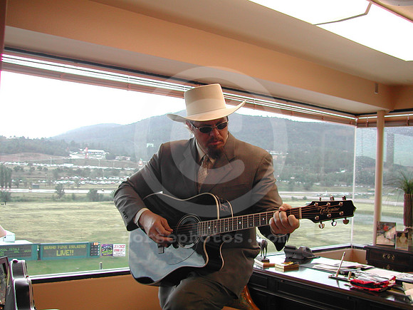 tobykeith01_hr