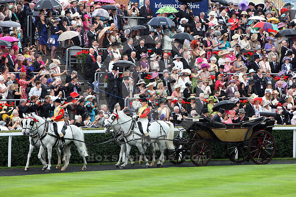 queenelizabeth169_fs