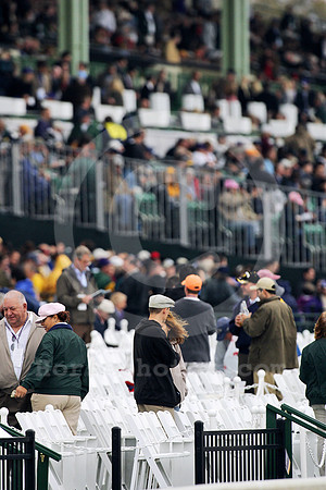 bc07crowd60_ae