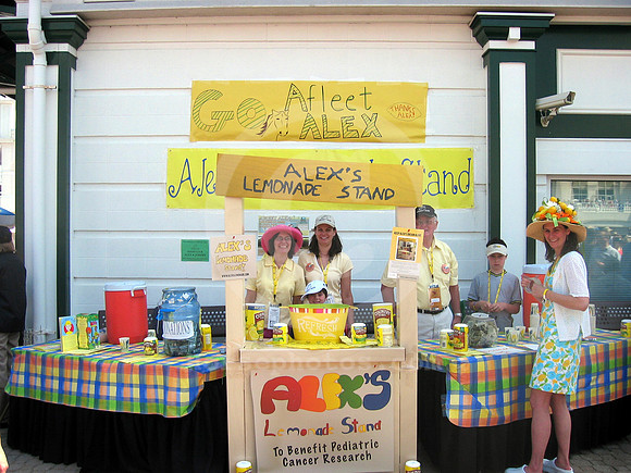 afleetalex_lemonadestand01_hr