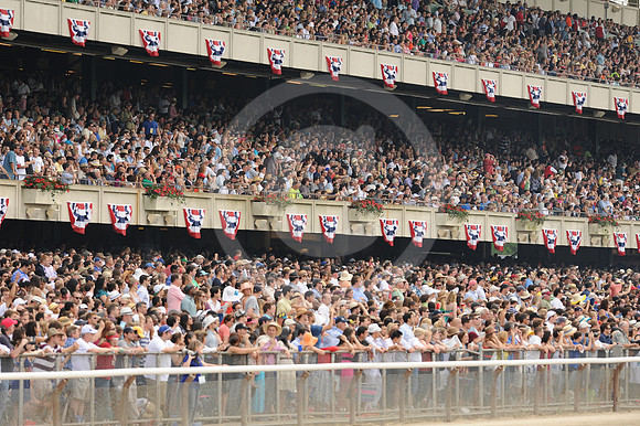 belmontpark_crowd26_me