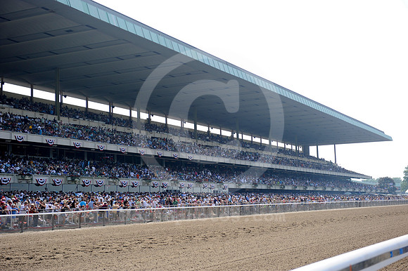 belmontparkracetrack_crowd13_jd