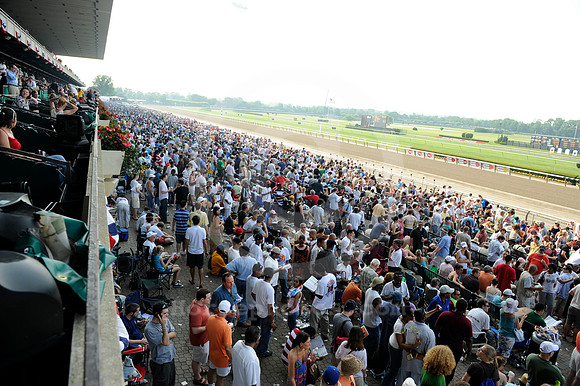 belmontparkracetrack_crowd14_jd