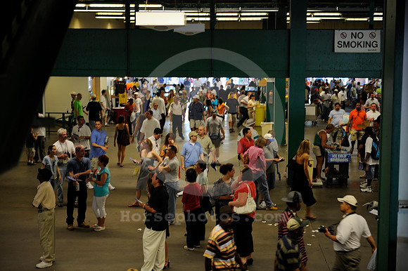 belmontparkracetrack_crowd21_jd