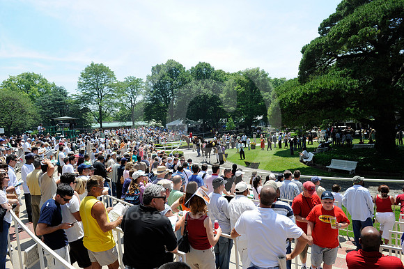 belmontparkracetrack_crowd26_jd