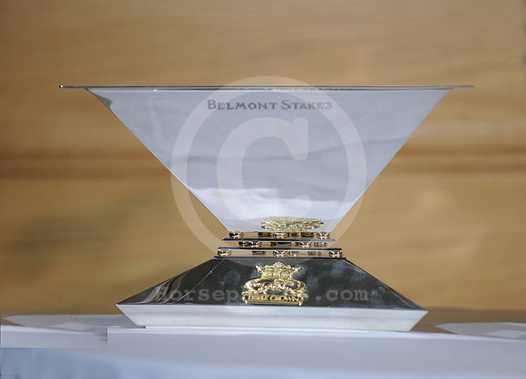 triplecrowntrophy06