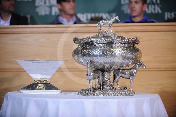 triplecrowntrophy10