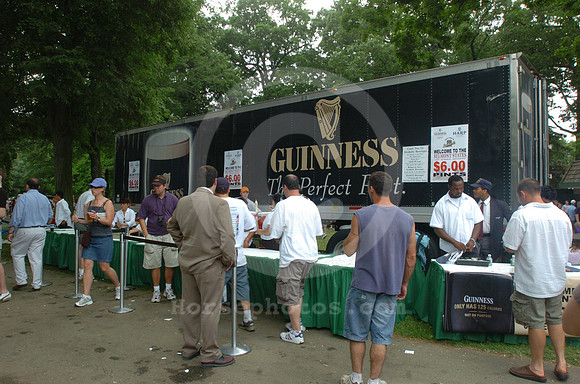 guinnesstruck01_hr