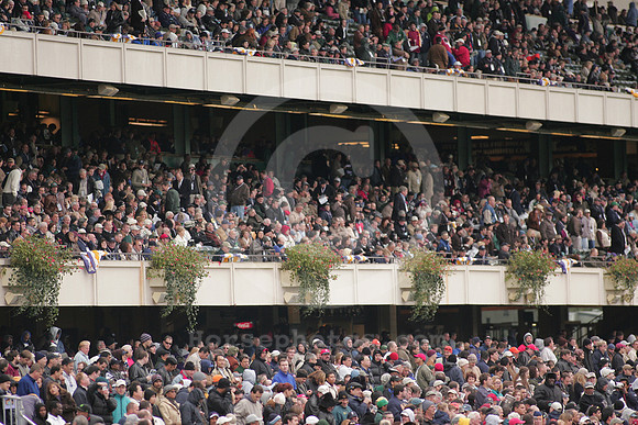 bc05_belmontcrowd01_us