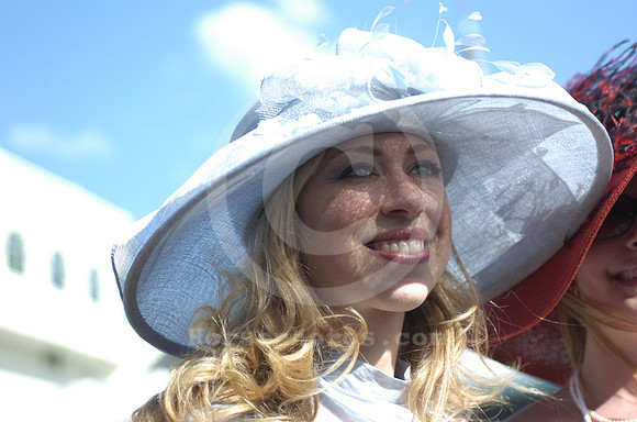 chelseaclinton04_hr 2