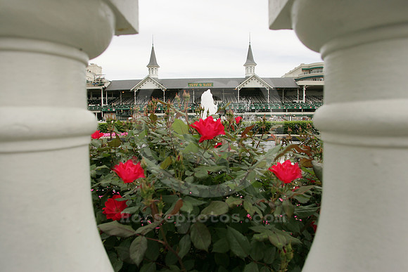 Churchilldowns_spires16