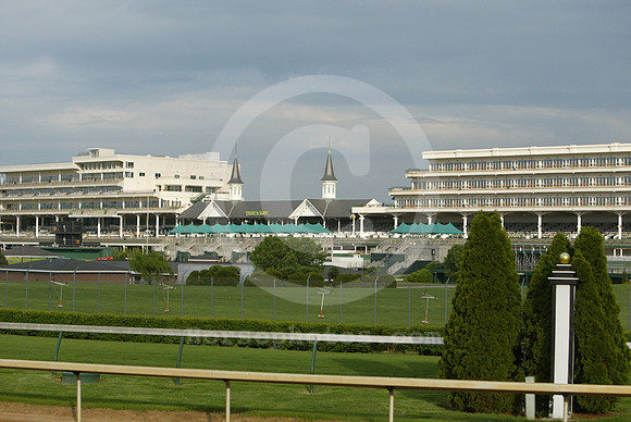 Churchilldowns_spires29_