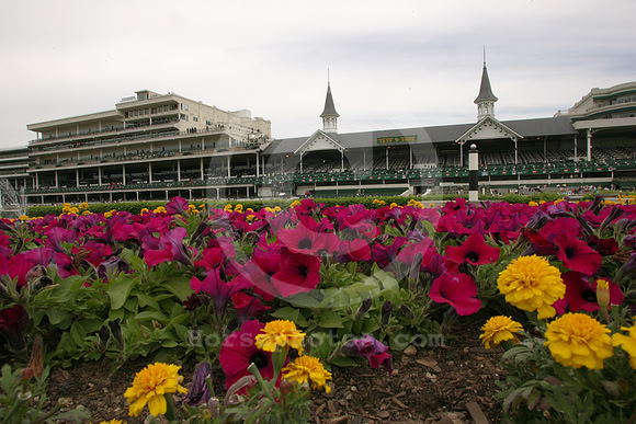 Churchilldowns_spires33