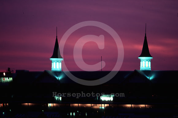 churchilldowns_spires43