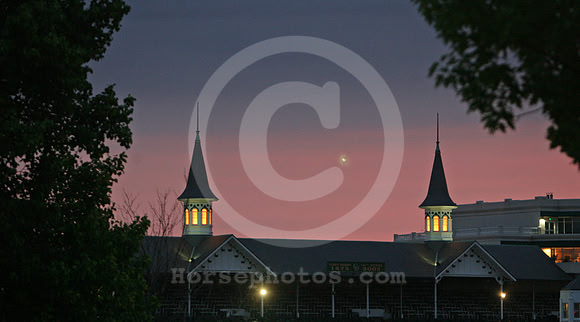 churchilldowns_spires44