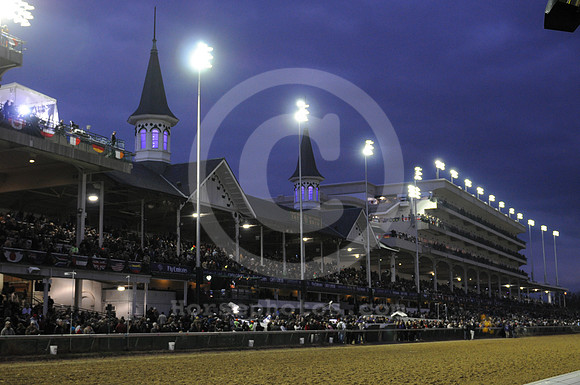 Churchilldowns_spires45