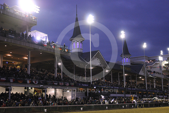 Churchilldowns_spires47