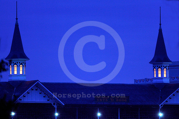 Churchilldowns_spires57