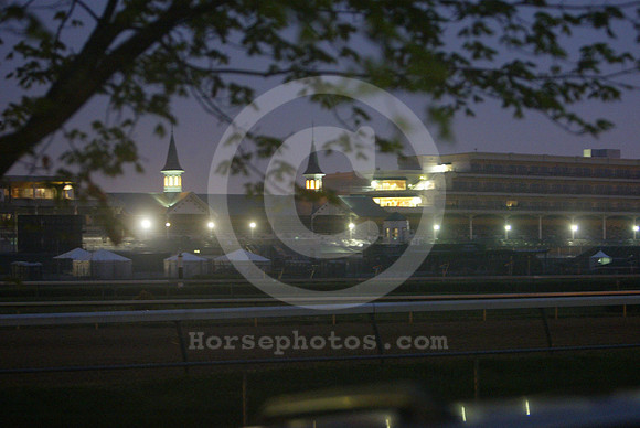 churchilldowns_spires61