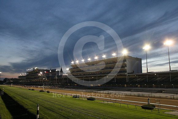 churchilldowns_spires69
