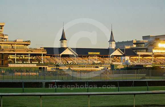 churchilldowns_spires71