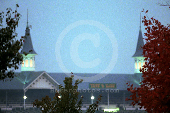 churchilldowns_spires87