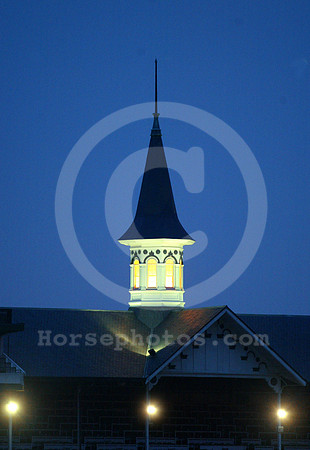 churchilldowns_spires88