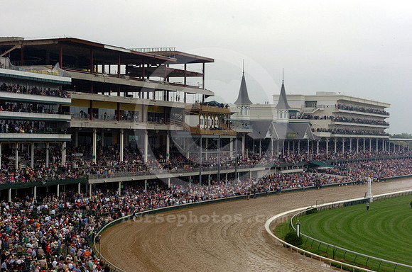 Churchilldowns_spires112_hr