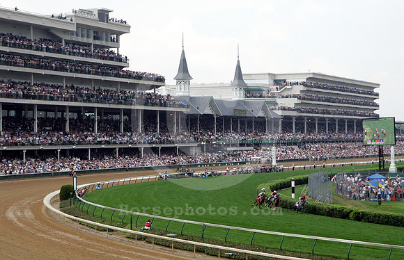 churchilldowns_spires120