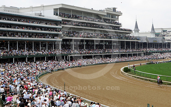 churchilldowns_spires121