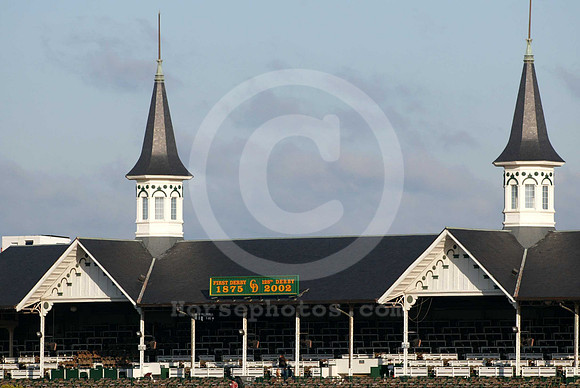 churchilldowns_spires138