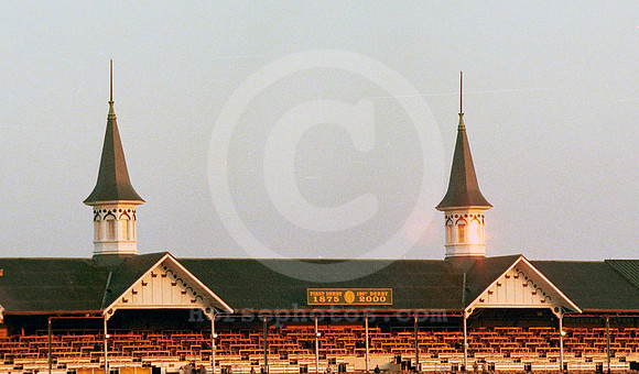 churchilldowns_spires139