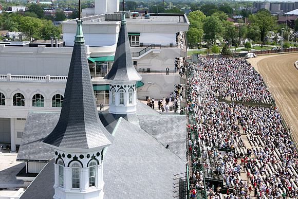 churchilldowns_spires150