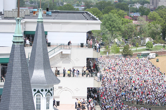 churchilldowns_spires153