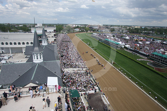 churchilldowns_spires156