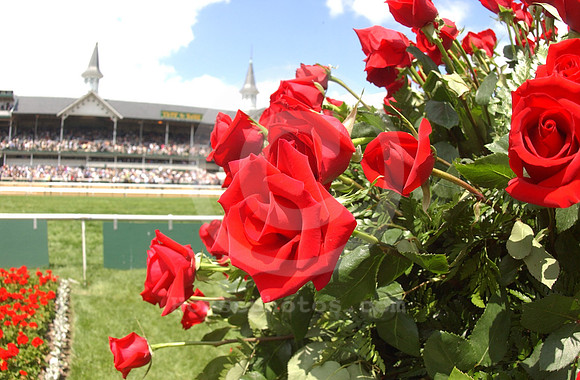 Churchilldowns_spires163