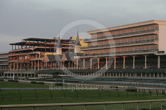 churchilldowns_spires183