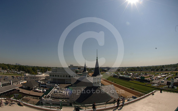 churchilldowns_spires185