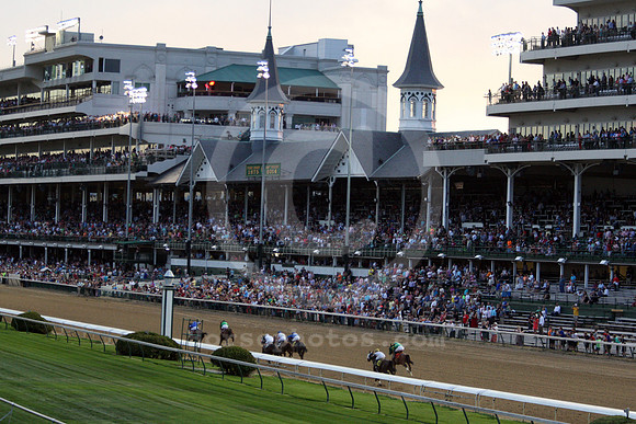 churchilldowns_spires214