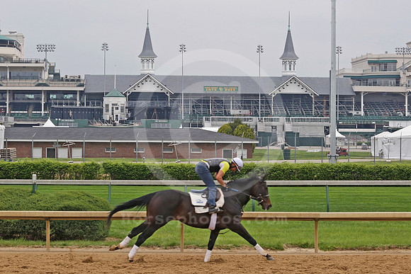 churchilldowns_spires216