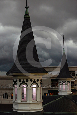 churchilldowns_spires220