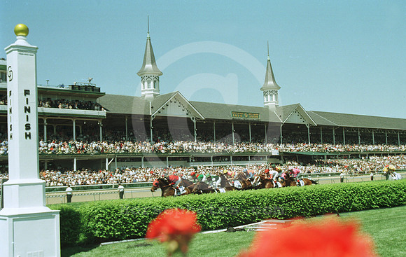 churchilldowns_spires229