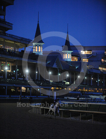churchilldowns_spires234