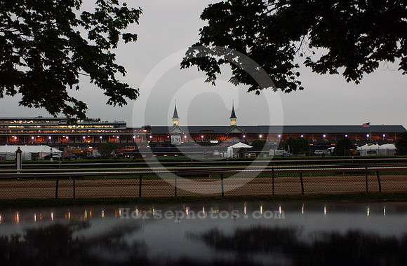churchilldowns_spires238_hr