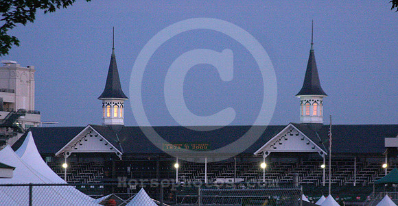 churchilldowns_spires239