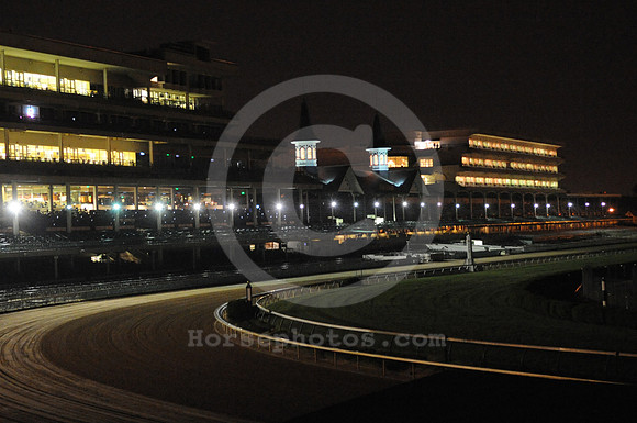 churchilldowns_spires241