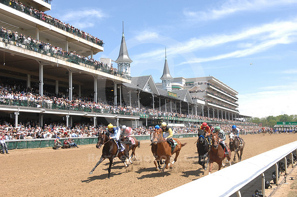 churchilldowns_spires259
